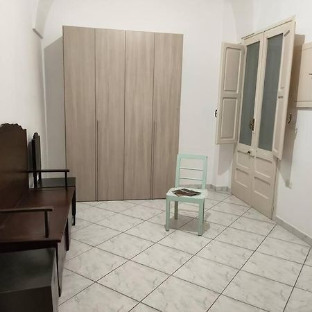 Appartamento In Pieno Centro A Lecce Exterior photo