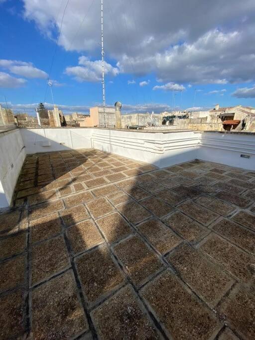 Appartamento In Pieno Centro A Lecce Exterior photo